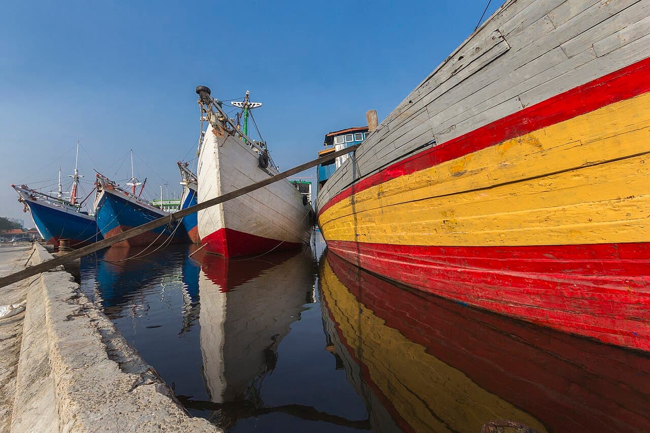 Pinisi schooners at Sunda Kelapa harbour, Jakarta