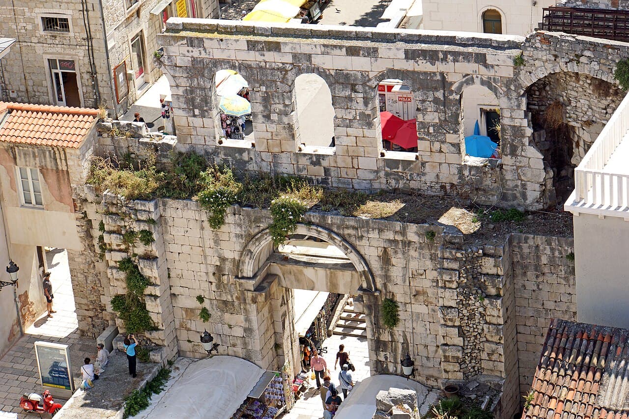 The Green Market (Pazar), Split