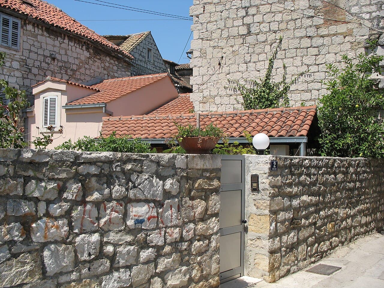 The stone lanes of the Varoš quarter, Split