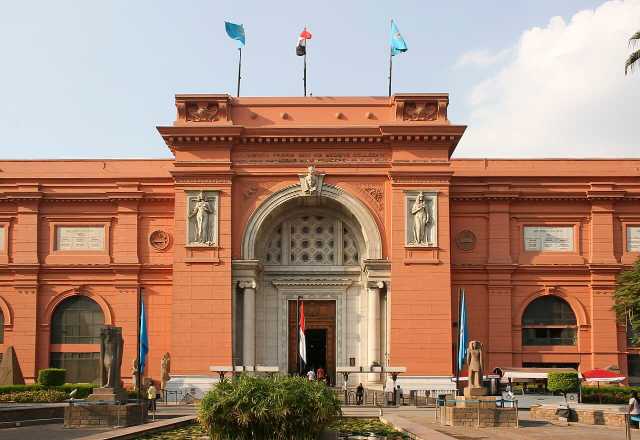Streets of Downtown (Wust el-Balad), Cairo