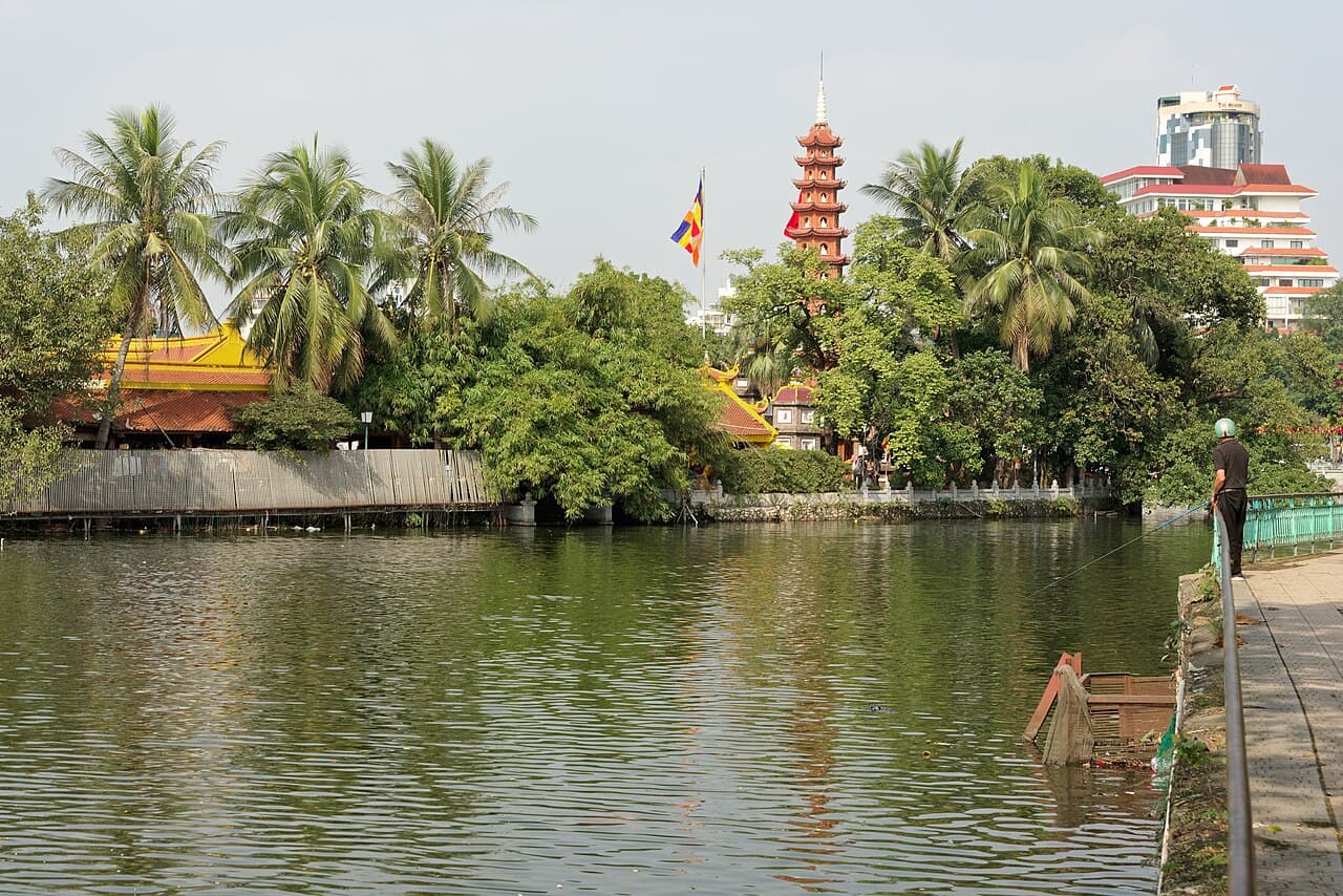 Streets of Tay Ho (West Lake), Hanoi