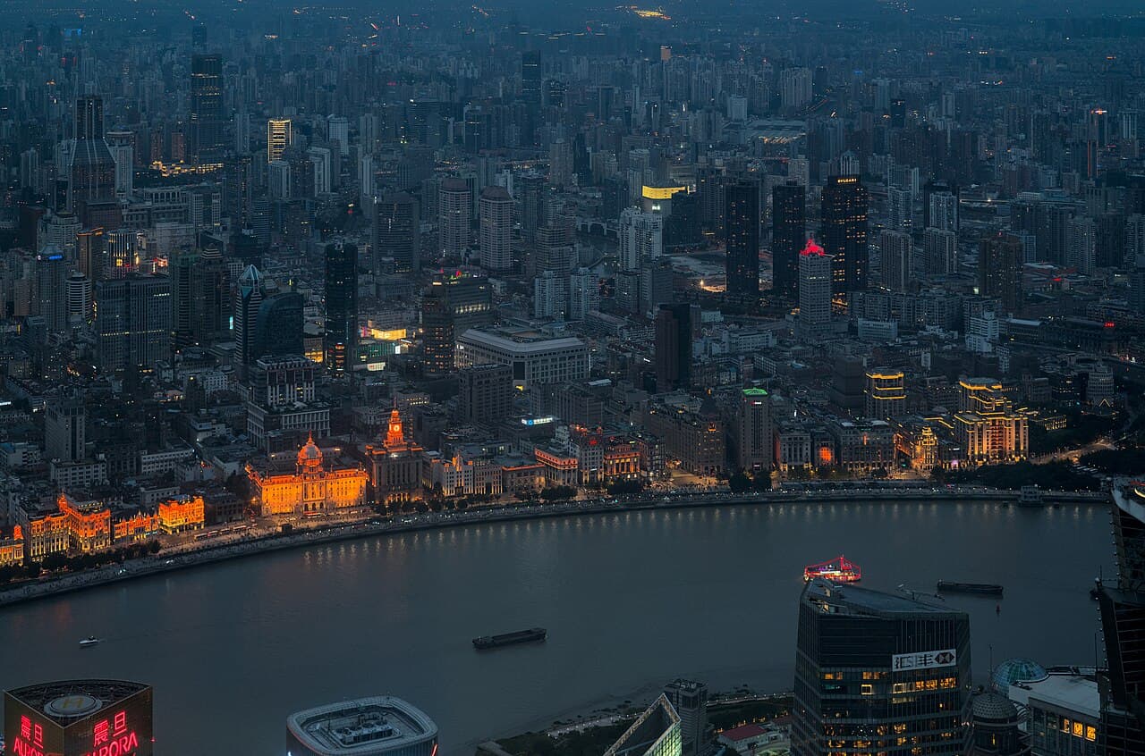Streets of The Bund & People's Square, Shanghai
