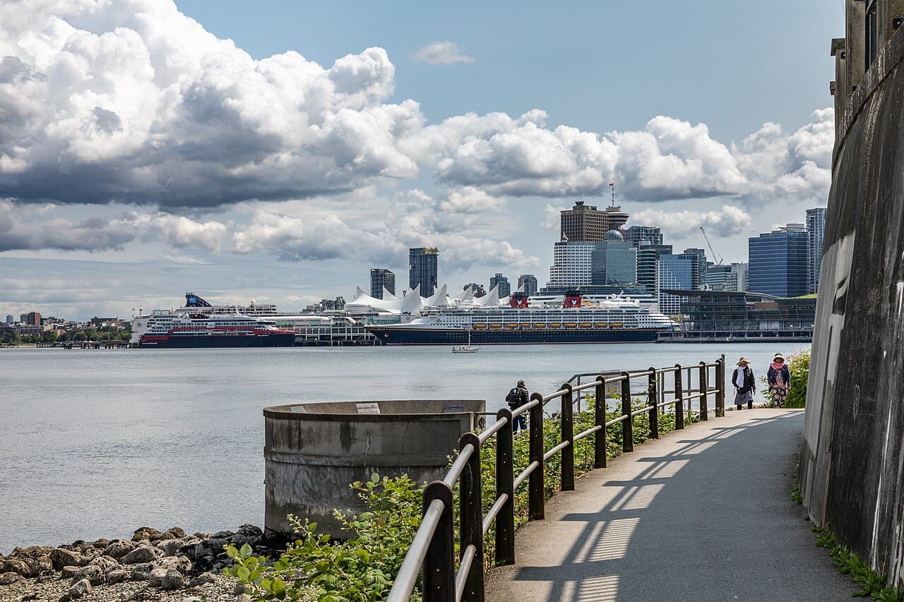 Streets of West End & Stanley Park, Vancouver